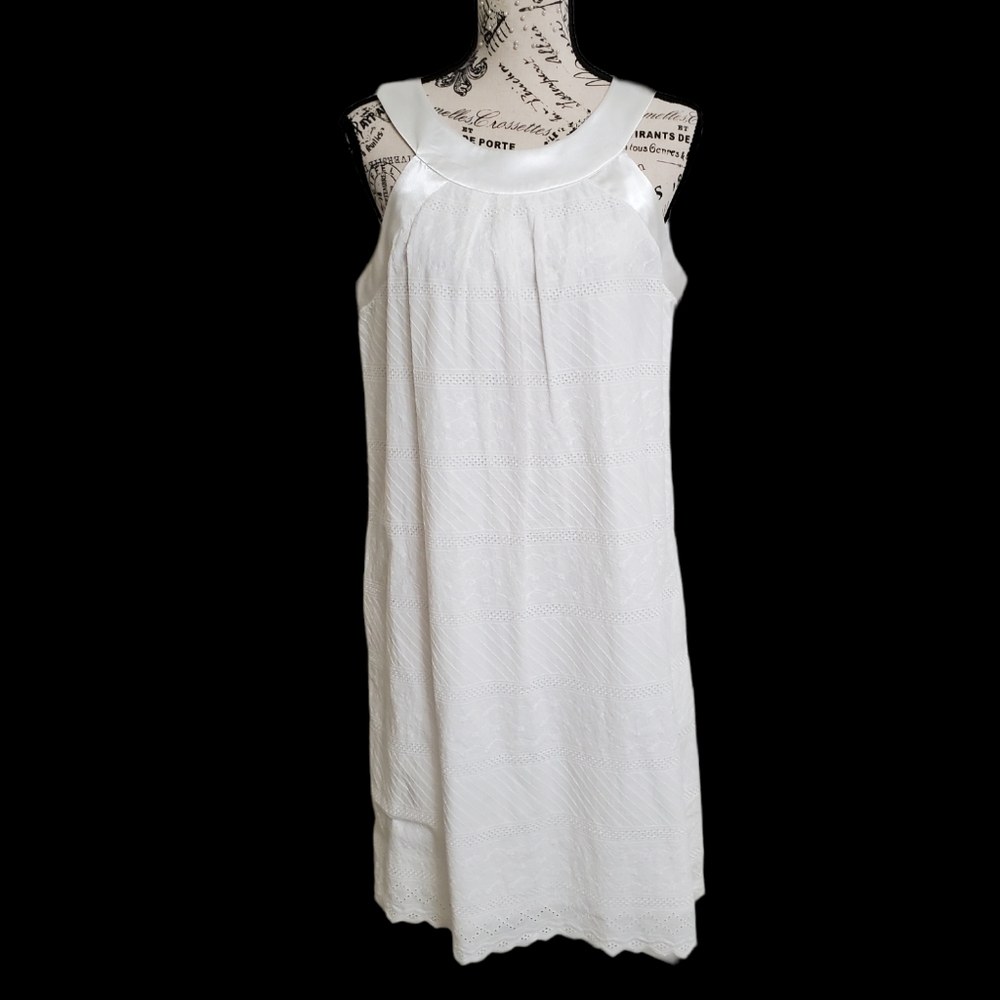 Sangria Women's White Sleeveless Lace Linen Dress